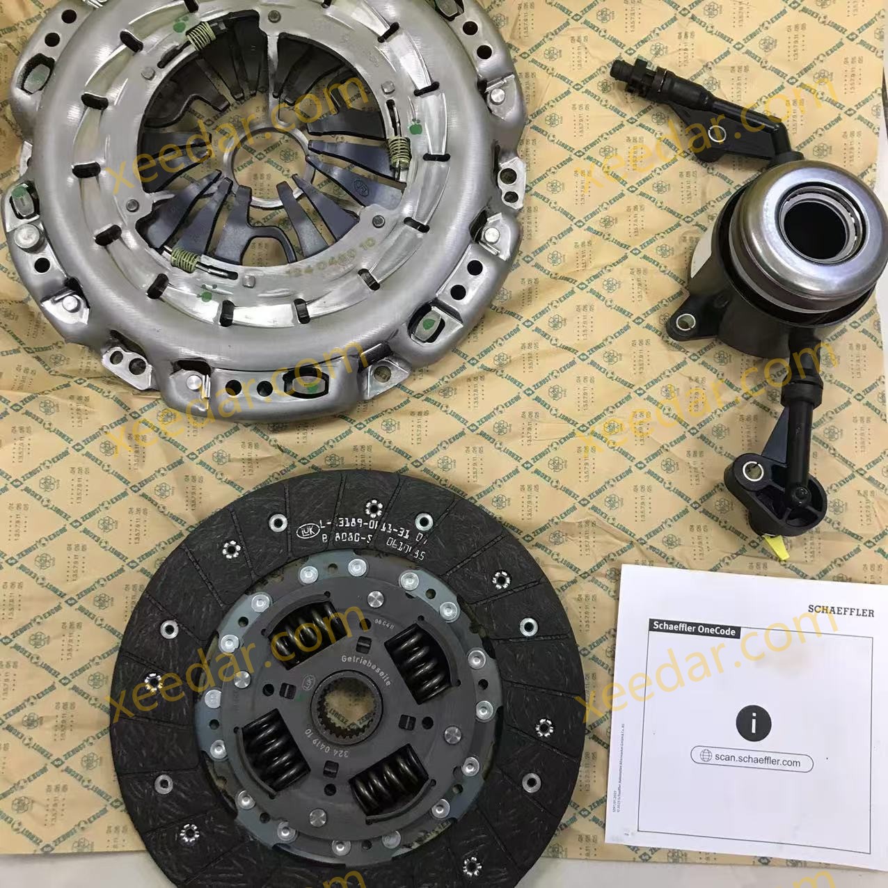 LUK 6243247330 Clutch Kit for Mercedes-Benz (A0002541608)